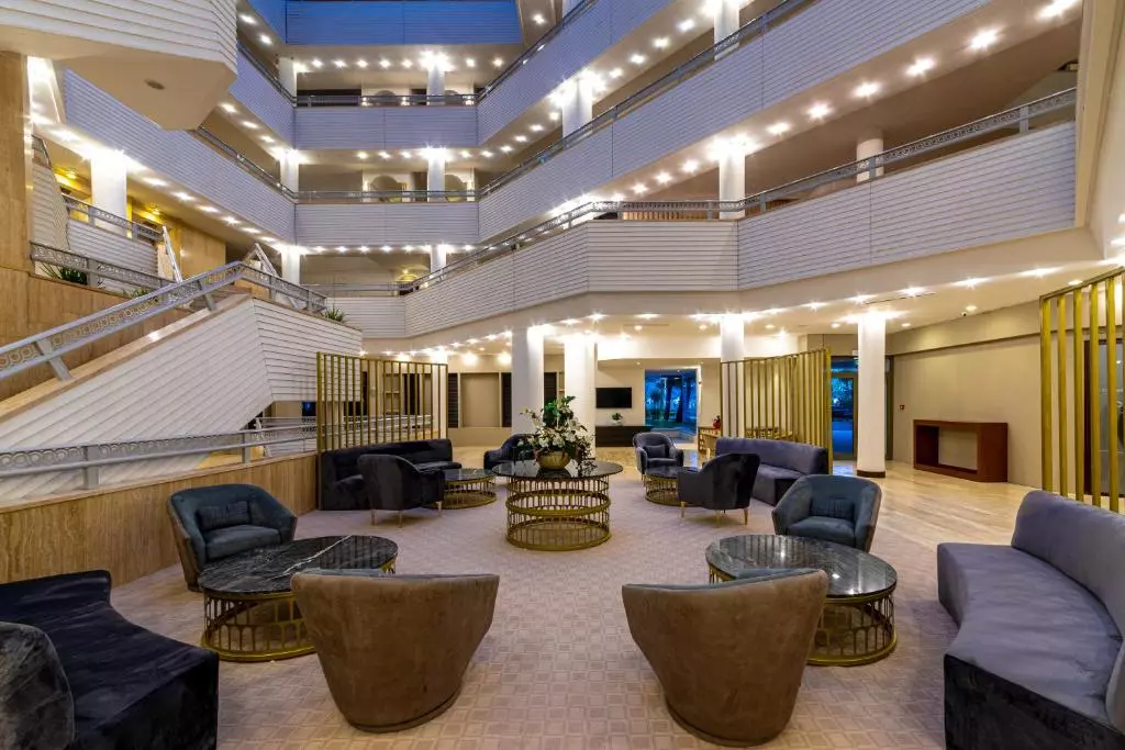 Faros Premium Beach LABY.jpg